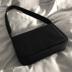 Basic Shoulder Bag